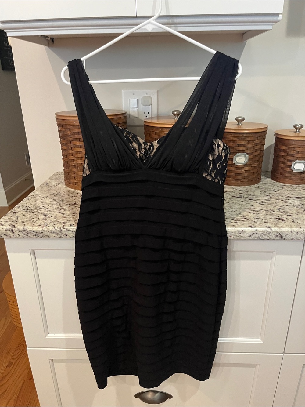 Scarlett Black Sleeveless V-Neck Lace Panel Party Dress